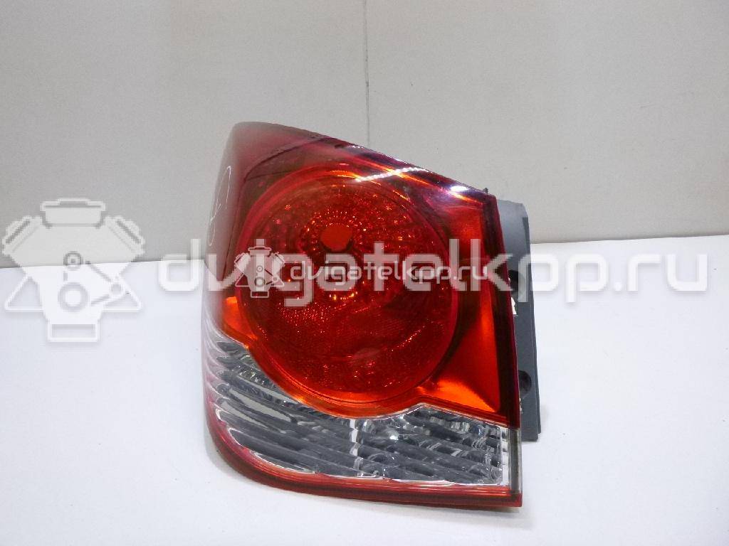 Фото Фонарь задний наружный левый  95965223 для Chevrolet Cruze {forloop.counter}}