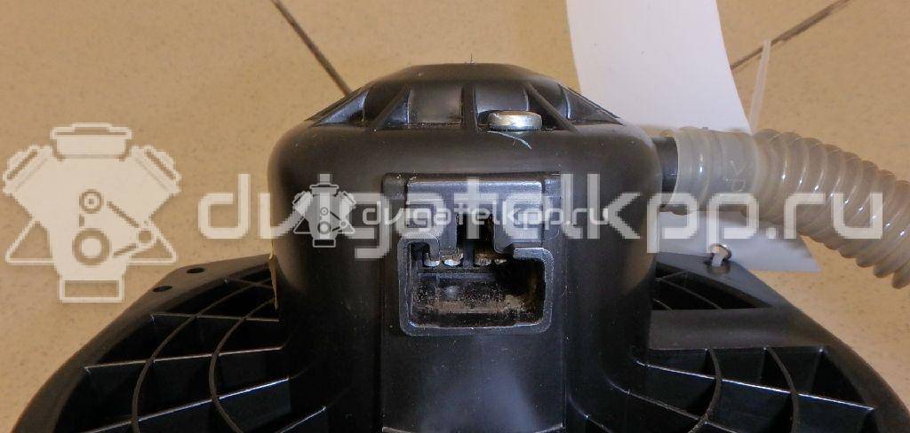 Фото Моторчик отопителя  7802A017 для Citroen C4 / C-Crosser {forloop.counter}}