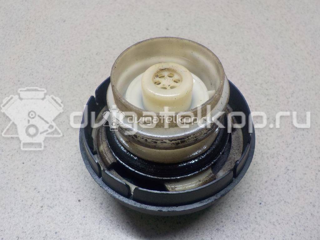 Фото Крышка топливного бака  MR342330 для mitsubishi Colt (CJ) {forloop.counter}}