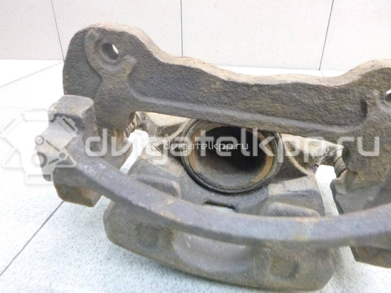 Фото Суппорт тормозной передний правый  4605A202 для Mitsubishi L {forloop.counter}}