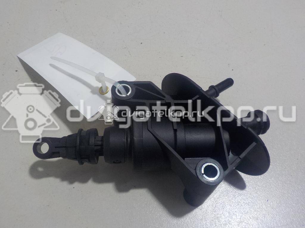Фото Цилиндр сцепления главный  1751682 для Ford Fiesta / B-Max Jk {forloop.counter}}