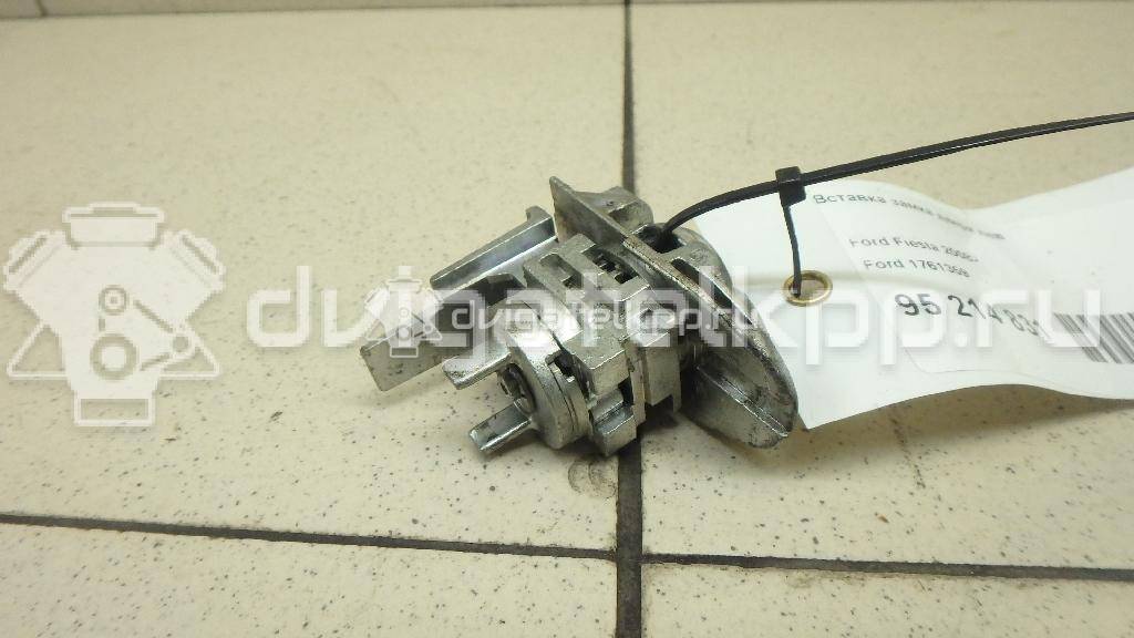 Фото Вставка замка двери лев.  1761359 для ford B-MAX {forloop.counter}}