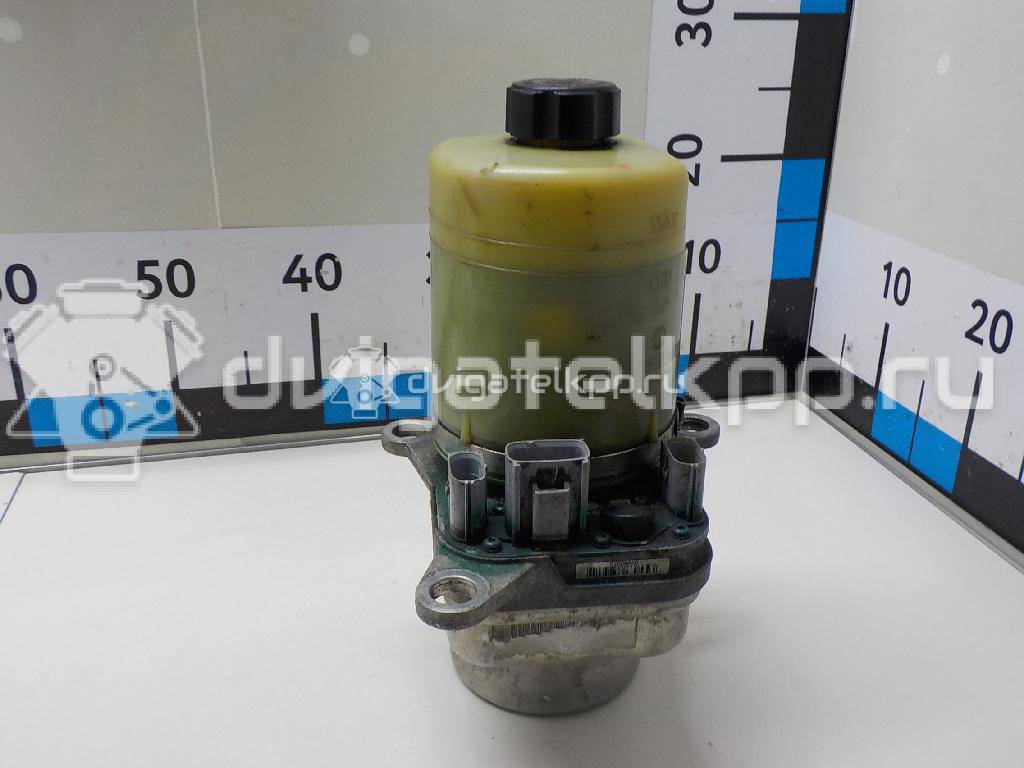 Фото Насос гидроусилителя  1420184 для Ford Fiesta / Focus / Kuga / C-Max {forloop.counter}}