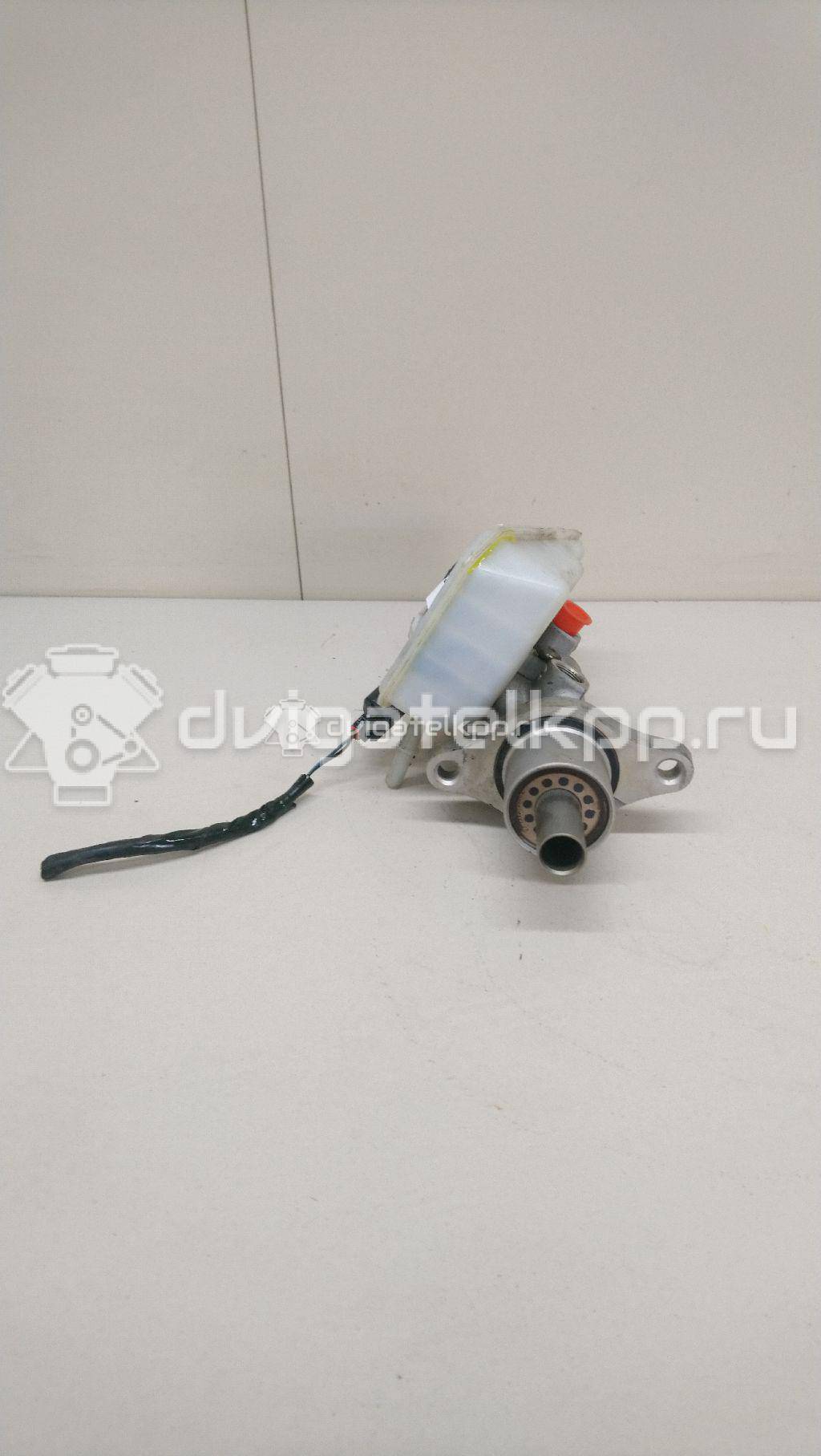 Фото Цилиндр тормозной главный  1689827 для Ford Focus / Kuga / C-Max {forloop.counter}}