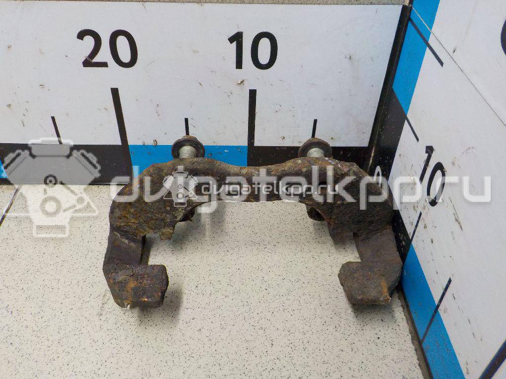 Фото Скоба суппорта переднего  1471710 для Ford Focus / C-Max {forloop.counter}}