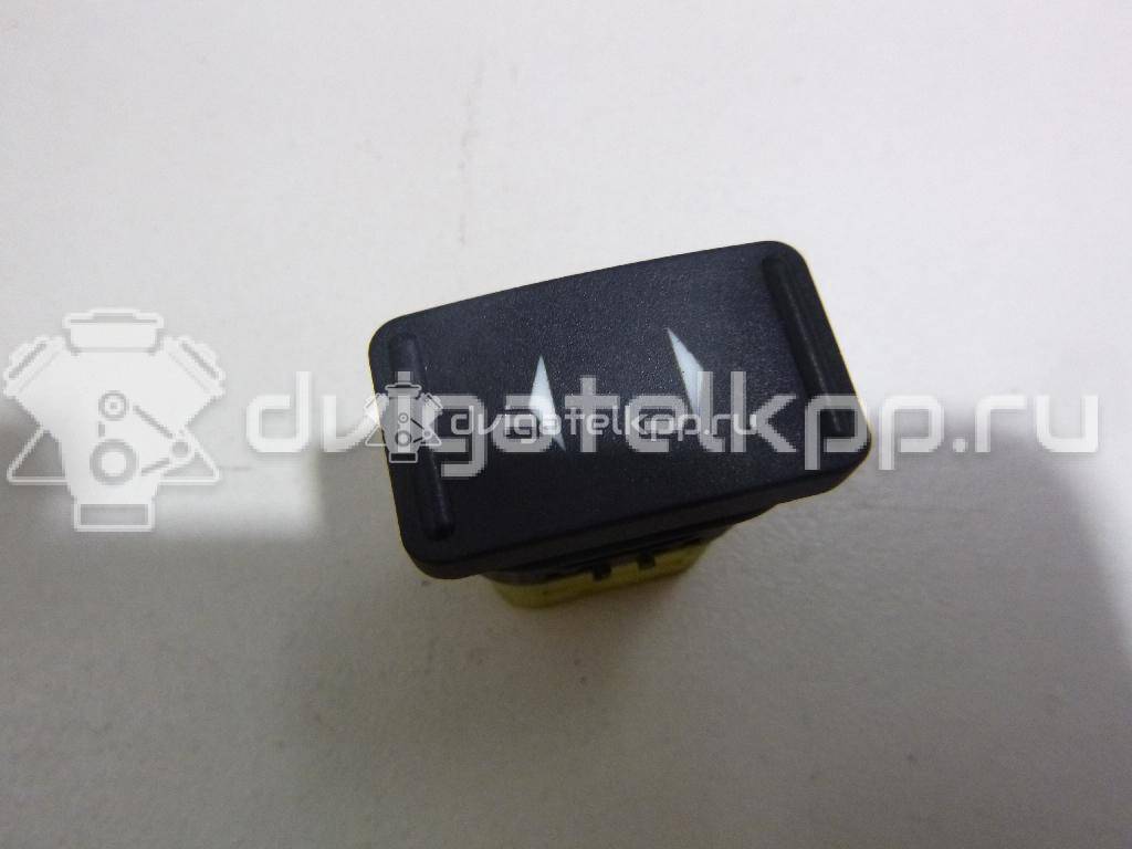 Фото Кнопка стеклоподъемника  1223141 для Ford Focus {forloop.counter}}