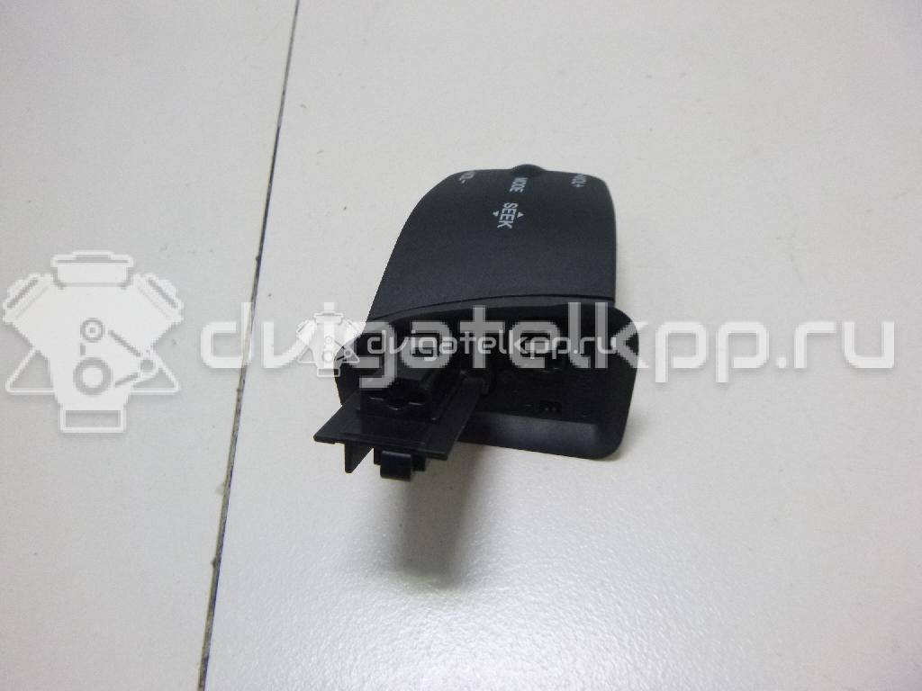 Фото Переключатель подрулевой управления магнитолой  1318965 для Ford Focus / Kuga / Transit / C-Max {forloop.counter}}