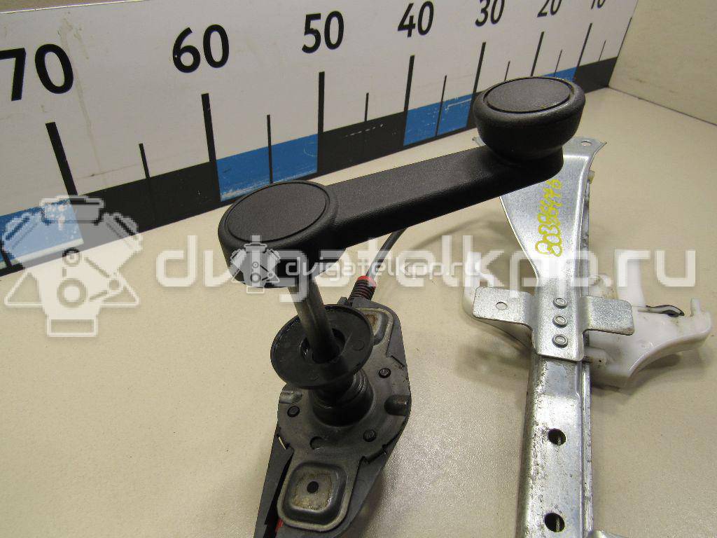 Фото Стеклоподъемник механ. задний правый  1528042 для Ford Fiesta {forloop.counter}}