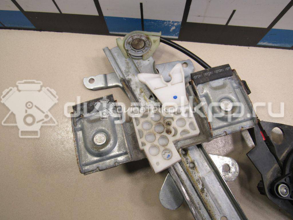 Фото Стеклоподъемник электр. передний правый  1546517 для Ford Fiesta / Fusion Ju {forloop.counter}}