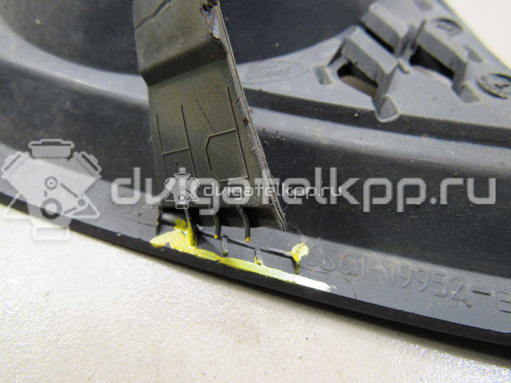 Фото Рамка противотуманной фары правой  1375900 для Ford Fiesta {forloop.counter}}