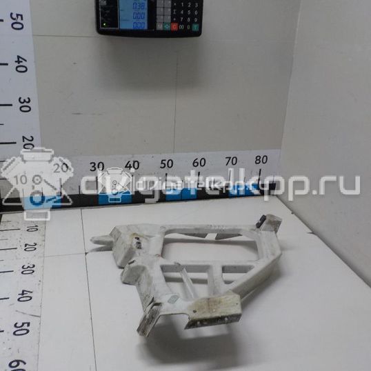 Фото Кронштейн заднего бампера правый  1434190 для Ford Focus