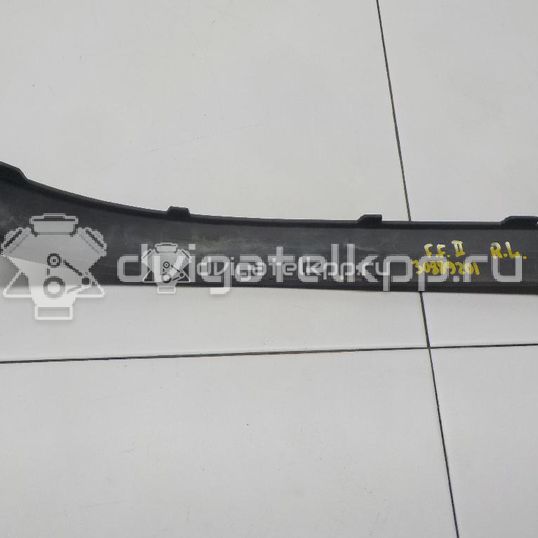 Фото Молдинг заднего бампера левый  1360434 для Ford Focus