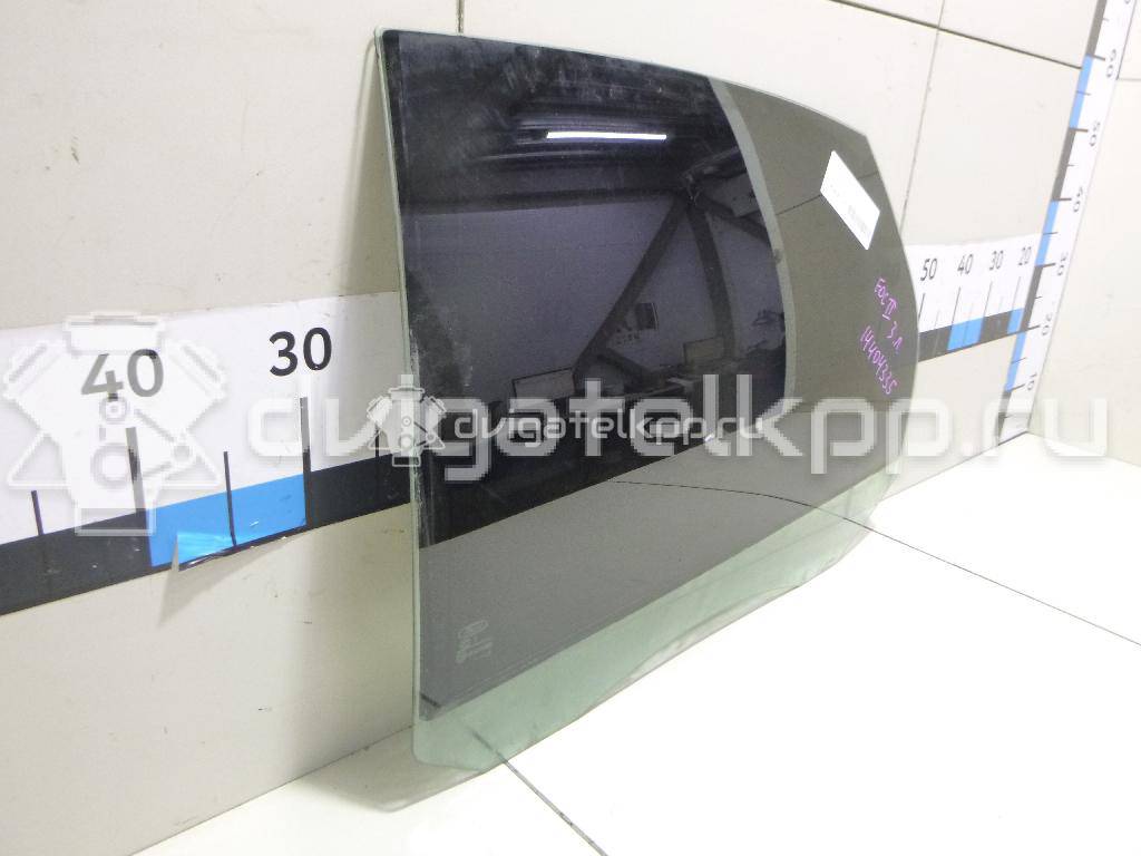 Фото Стекло двери задней левой  1317985 для Ford Focus {forloop.counter}}