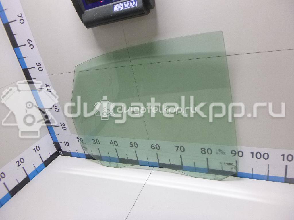 Фото Стекло двери задней левой  1317985 для Ford Focus {forloop.counter}}