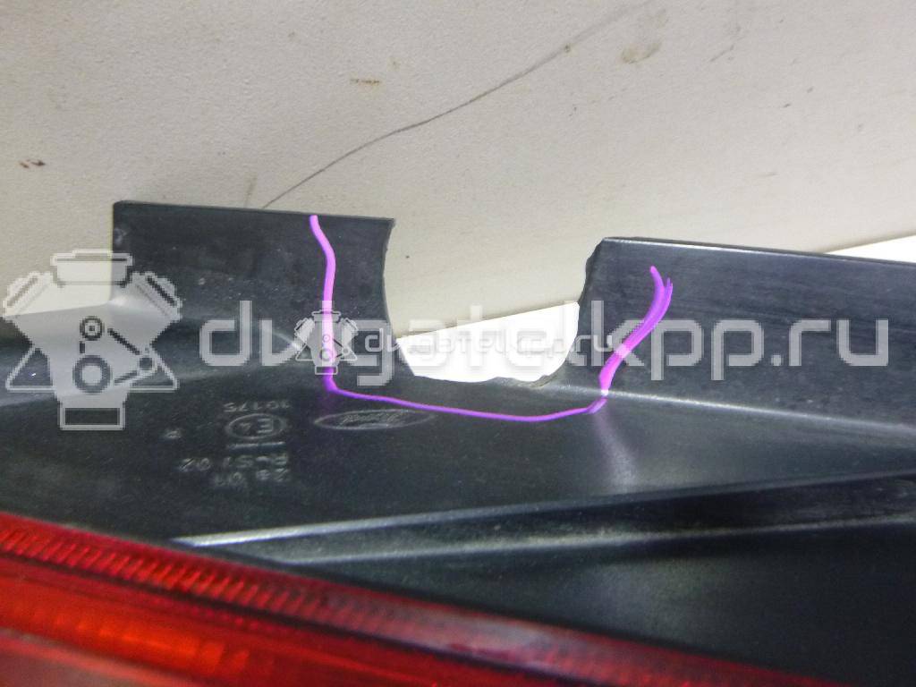 Фото Фонарь задний правый  1420450 для Ford Focus {forloop.counter}}