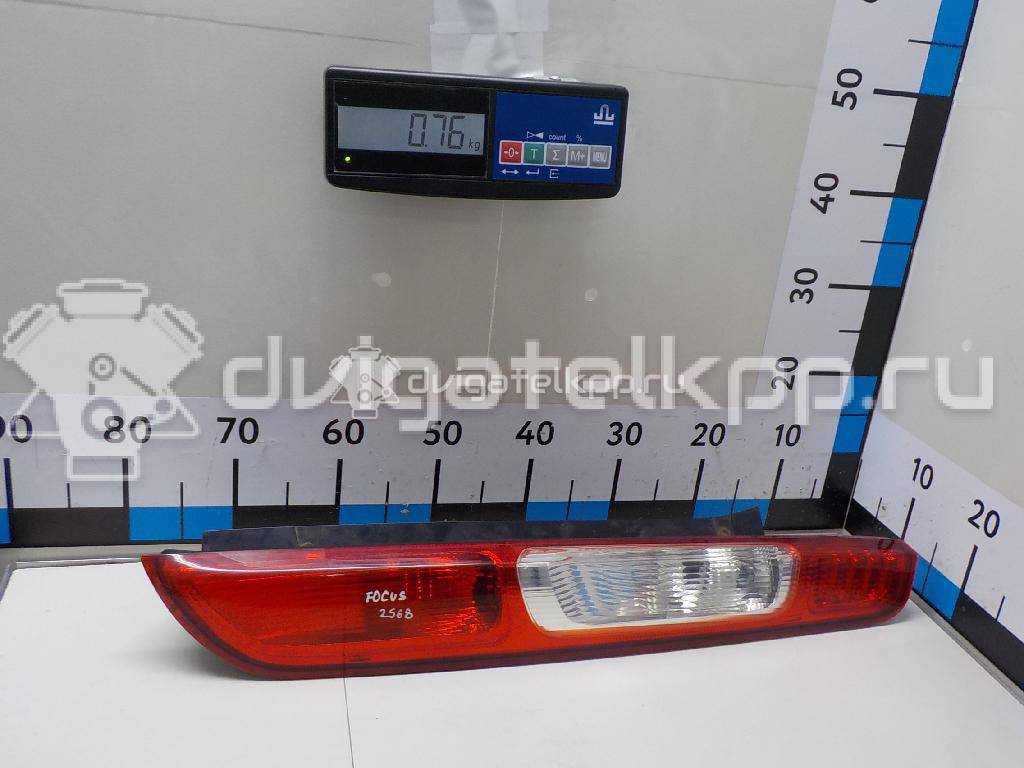 Фото Фонарь задний правый  1420450 для Ford Focus {forloop.counter}}