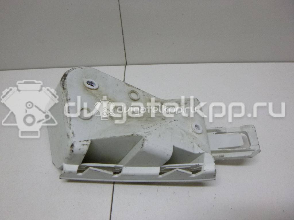 Фото Кронштейн заднего бампера правый  1722283 для Ford Focus {forloop.counter}}