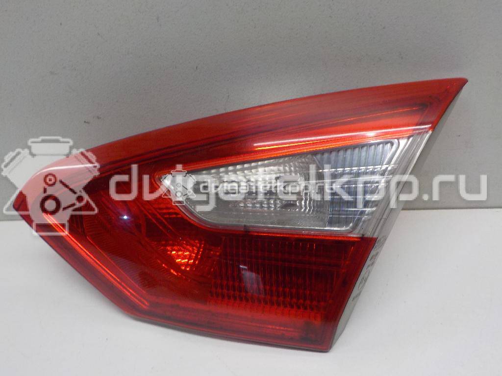 Фото Фонарь задний внутренний правый  1769301 для Ford Focus {forloop.counter}}