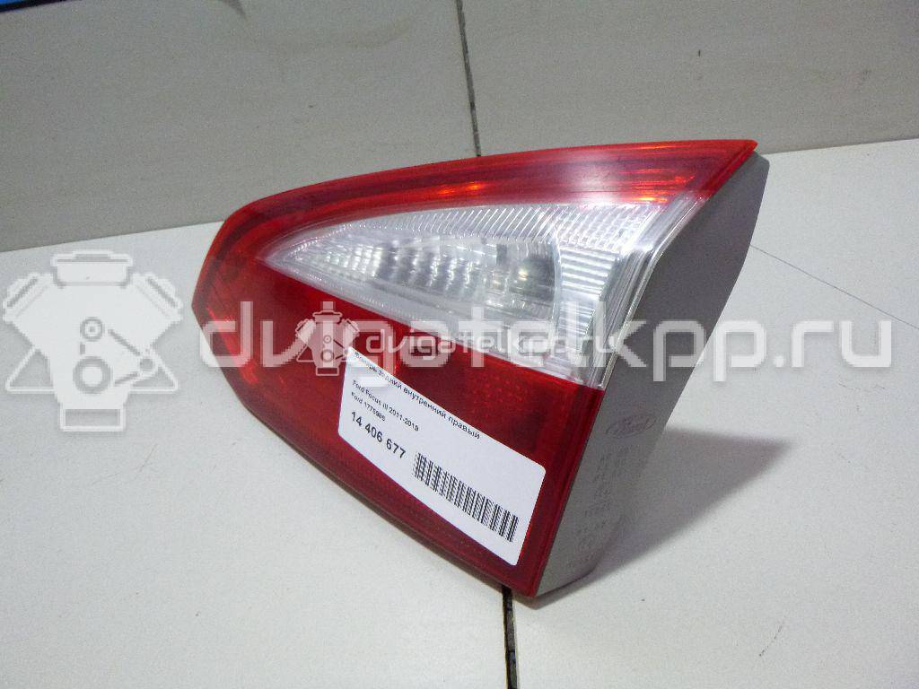 Фото Фонарь задний внутренний правый  1775986 для Ford Focus {forloop.counter}}