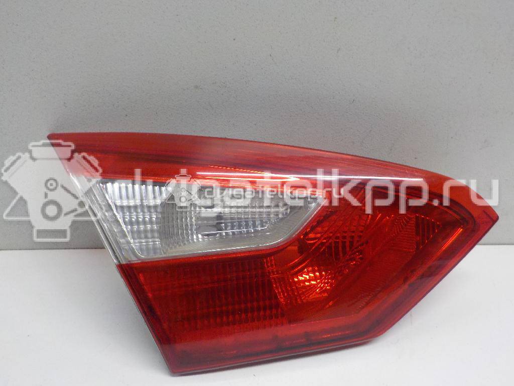 Фото Фонарь задний внутренний левый  1769302 для Ford Focus {forloop.counter}}