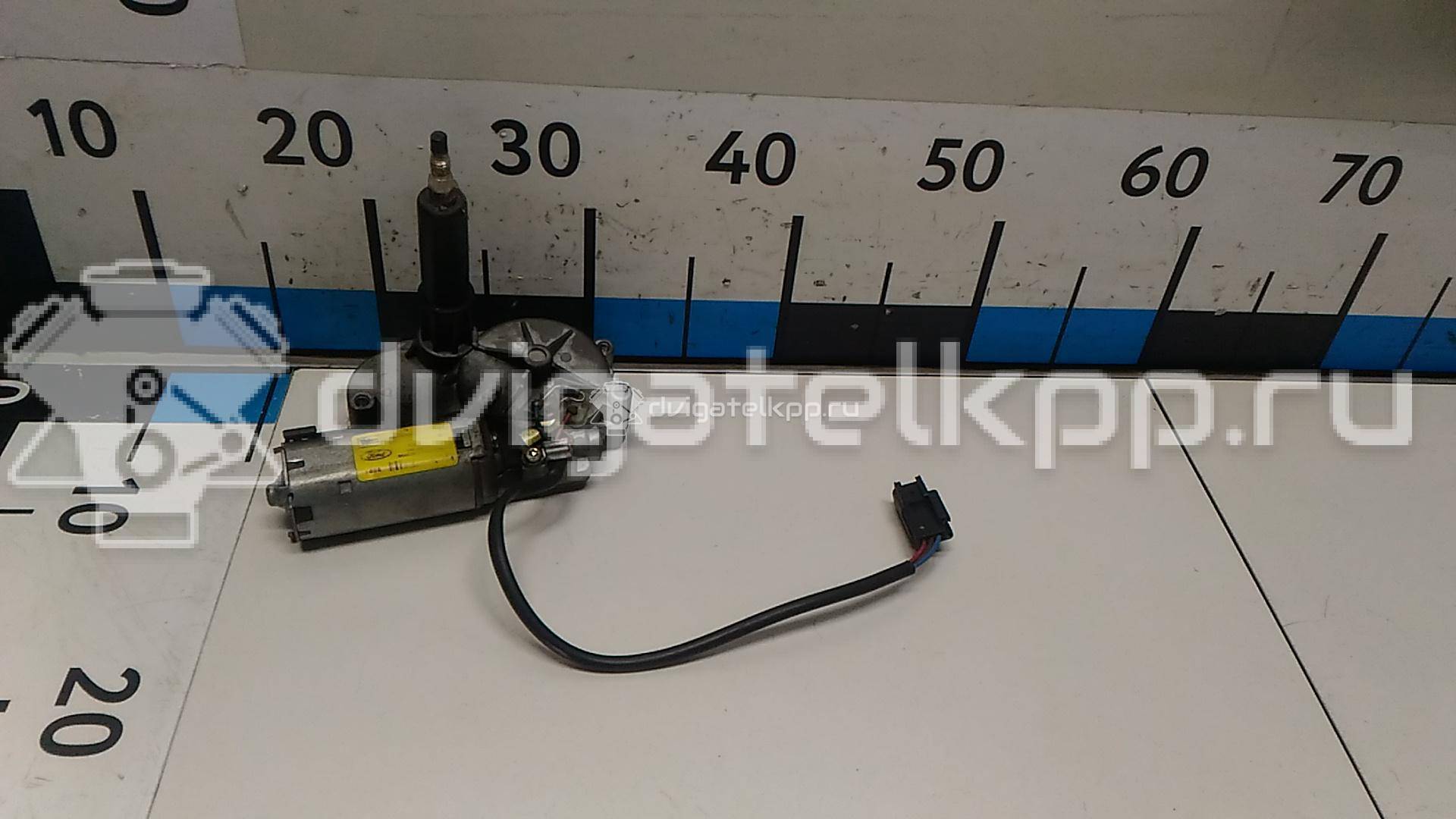 Фото Моторчик стеклоочистителя задний  YC1517W400BG для Ford Transit {forloop.counter}}