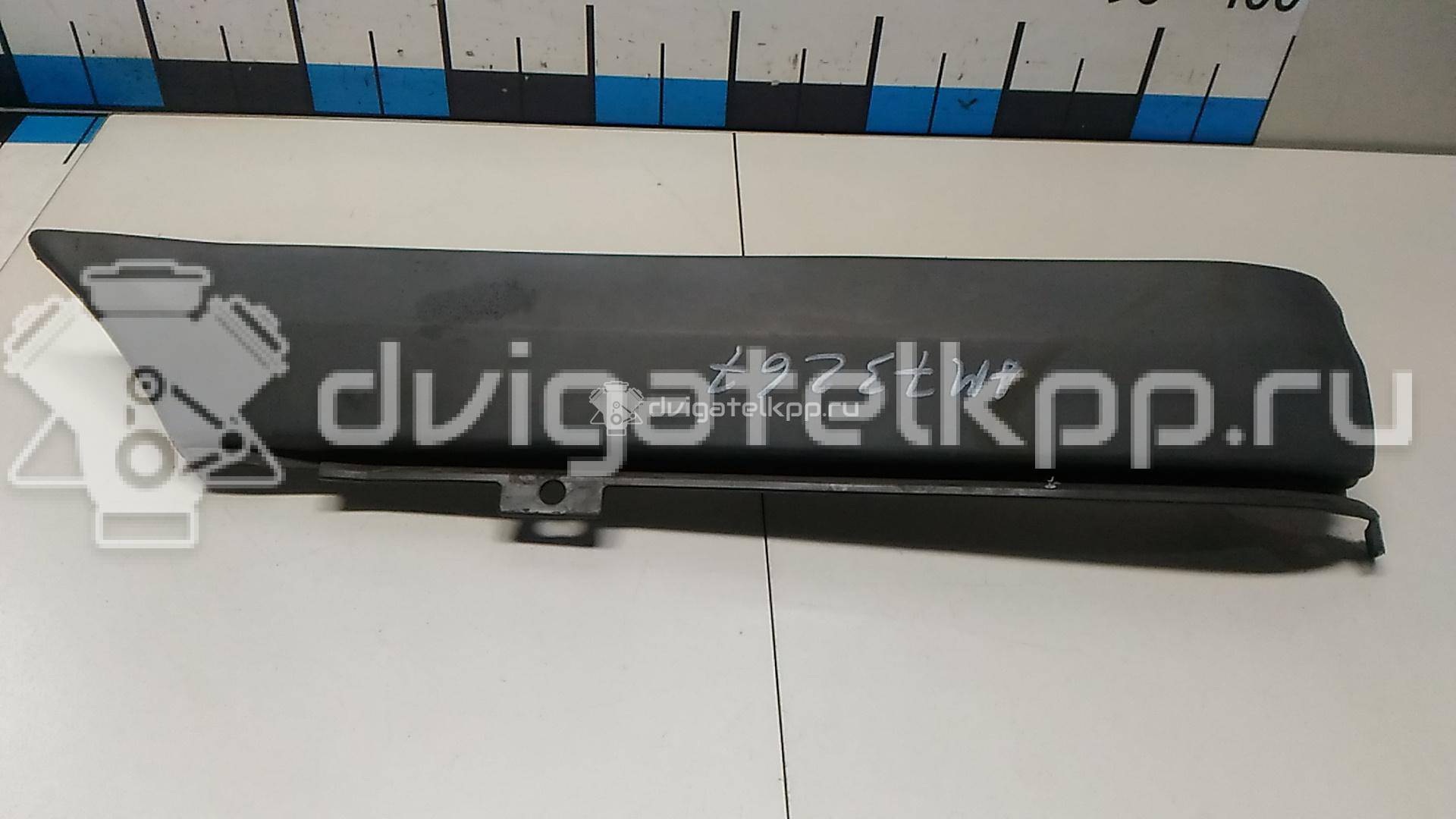 Фото Накладка заднего бампера левая  1751644 для Ford Fiesta / Transit / Tourneo / B-Max Jk {forloop.counter}}