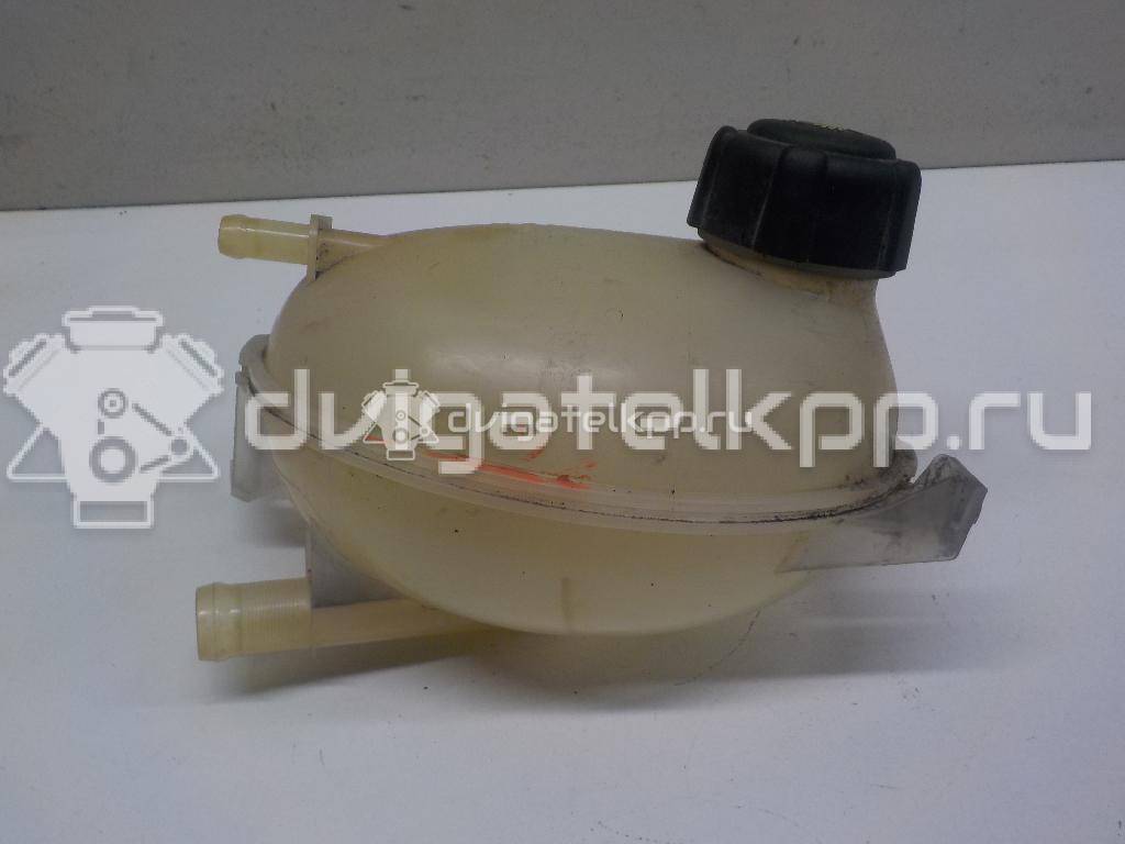 Фото Бачок расширительный  217107259R для Renault Captur J5 / Clio {forloop.counter}}