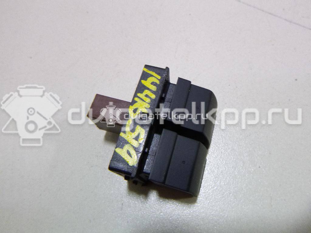 Фото Блок управления стеклоподъемниками  1Z0959858REH для Skoda Roomster 5J / Octaviaii 1Z3 / Yeti 5L / Fabia / Octavia {forloop.counter}}