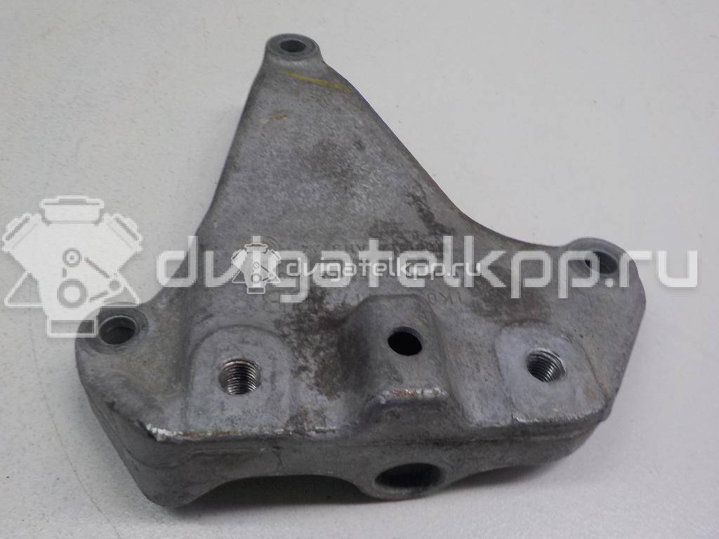 Фото Кронштейн КПП левый  1K0199117BB для skoda Yeti {forloop.counter}}