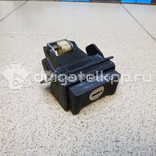 Фото Вставка замка багажника  191827571E для Volkswagen Polo / Golf