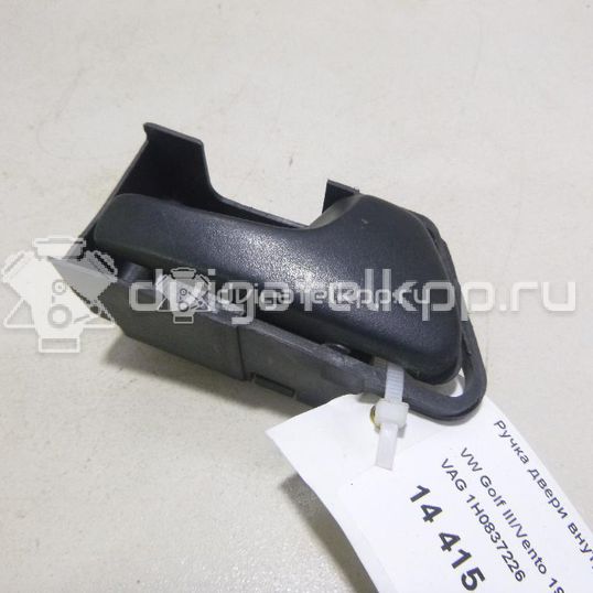Фото Ручка двери внутренняя правая  1H0837226 для Volkswagen Vento 1H2 / Golf