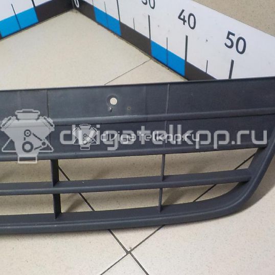 Фото Решетка в бампер центральная  5N0853677H9B9 для Volkswagen Tiguan