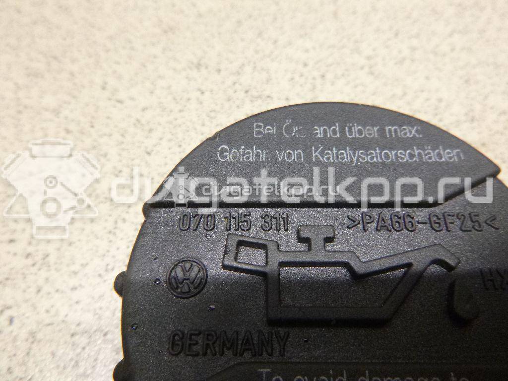 Фото Крышка маслозаливной горловины  070115311 для Volkswagen Transporter {forloop.counter}}