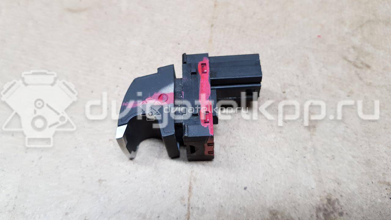 Фото Кнопка стеклоподъемника  3C8959855XSH для vw Passat [B7] {forloop.counter}}