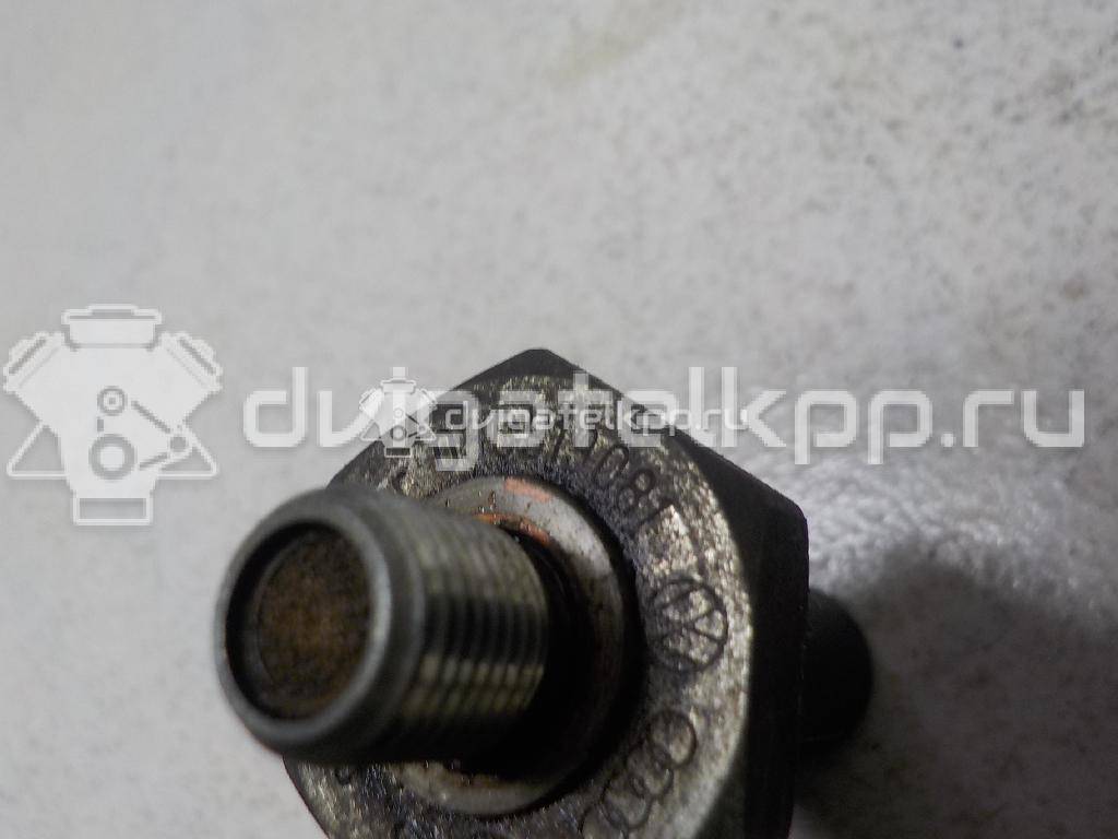 Фото Датчик давления масла  03C919081 для Volkswagen Scirocco / Tiguan / Touran / Amarok S1B / New Beetle {forloop.counter}}