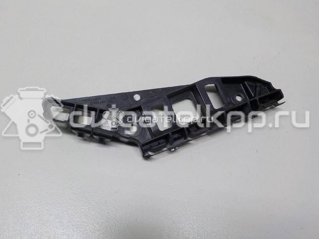 Фото Кронштейн переднего бампера правый  1K8807184B для Volkswagen Scirocco {forloop.counter}}