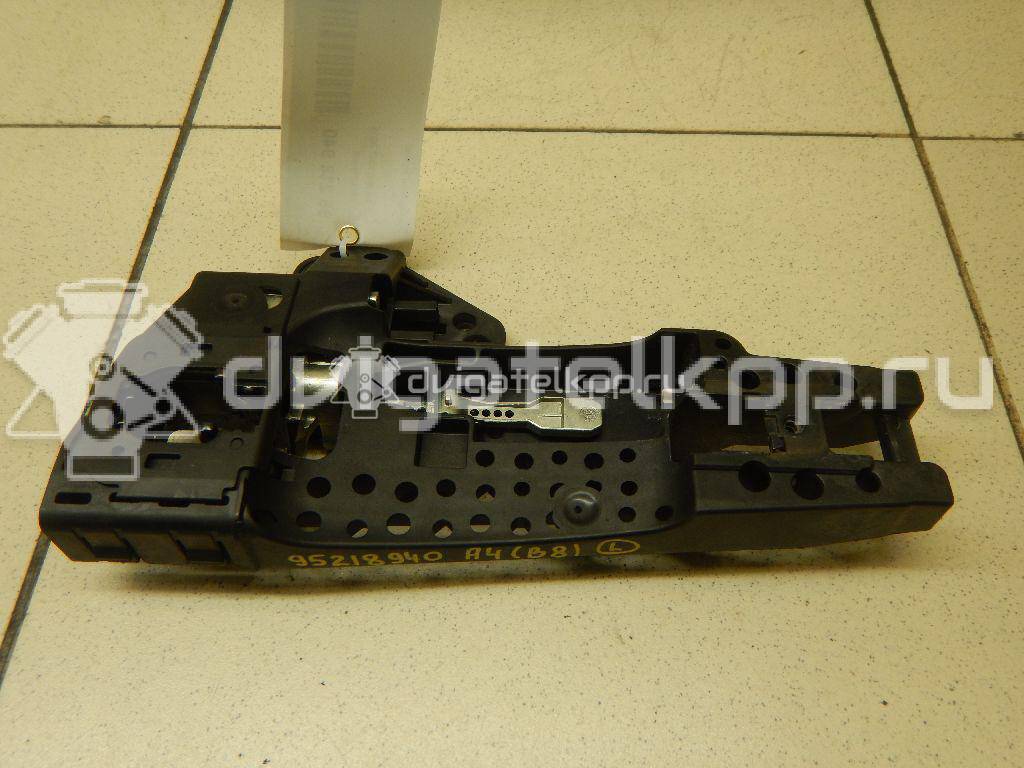 Фото Кронштейн ручки  8T0837885B для audi A1 {forloop.counter}}