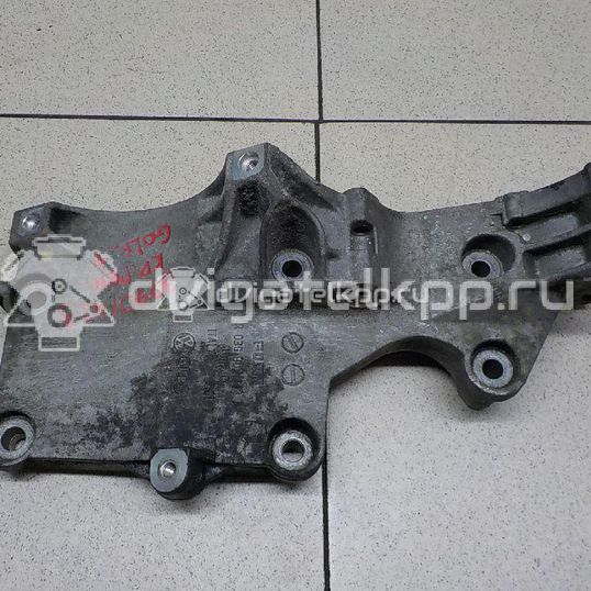 Фото Кронштейн генератора  03g903143a для audi A3 [8P1]