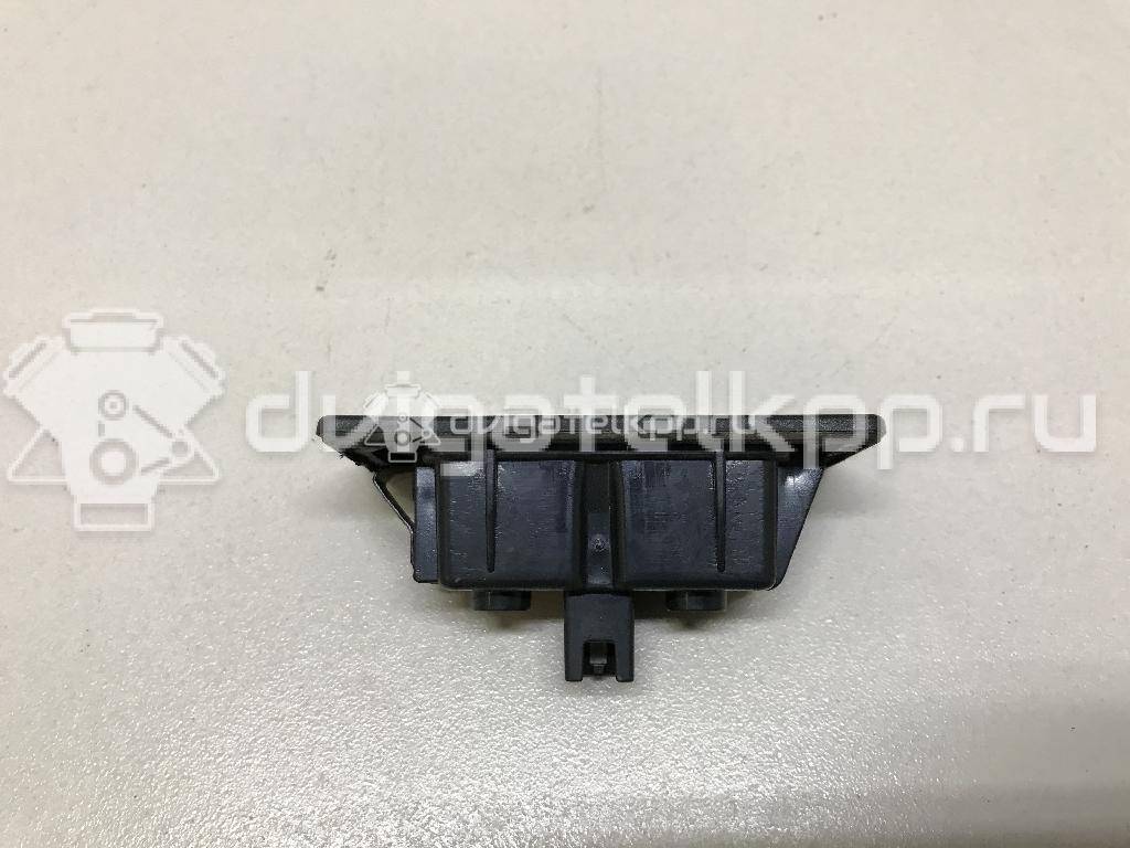 Фото Фонарь подсветки номера  4G0943021 для Audi A4 / A6 / A3 / A5 / Tt {forloop.counter}}