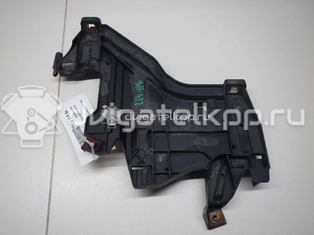 Фото Кронштейн крепления фары  8K0941453 для Audi A4 {forloop.counter}}