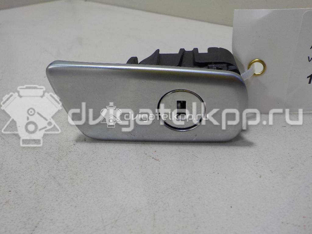 Фото Ручка бардачка  8K1857131A3Q7 для audi A4 [B8] {forloop.counter}}