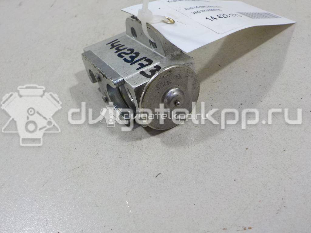 Фото Клапан кондиционера  8K0820679B для Audi A5 / A4 / Q5 {forloop.counter}}