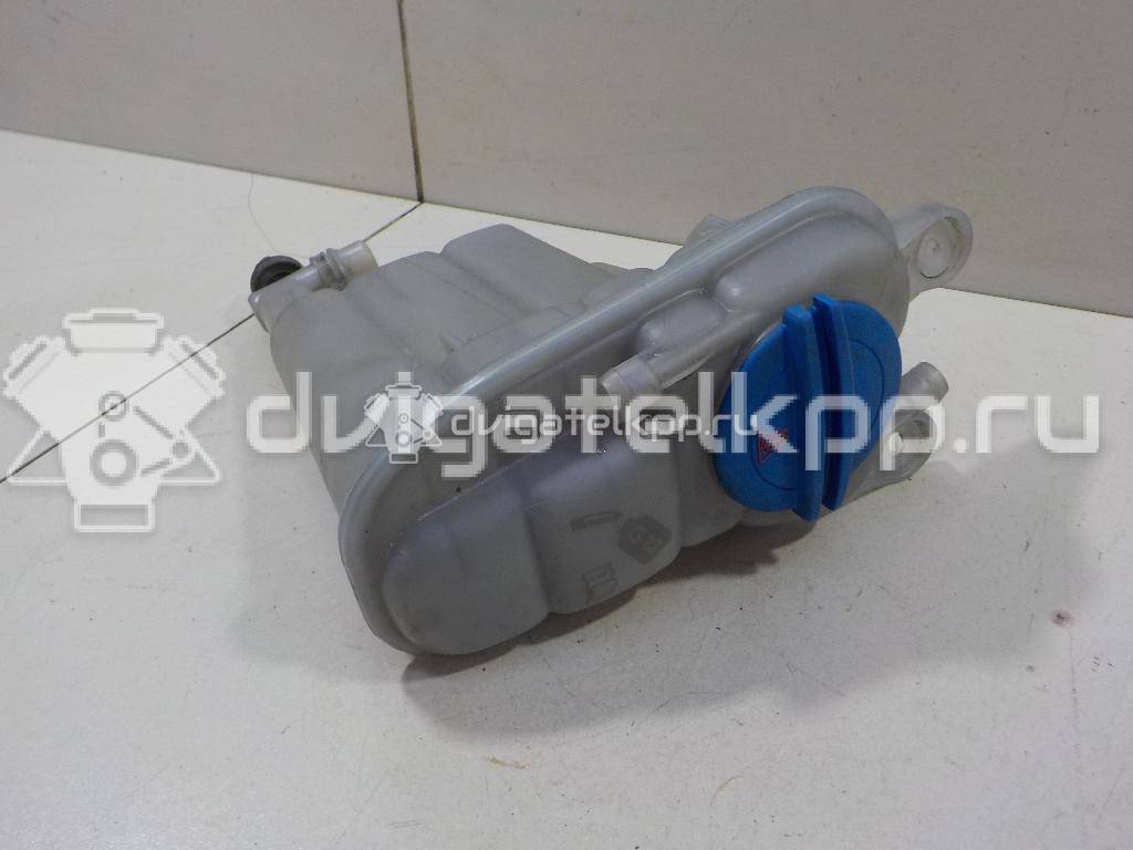 Фото Бачок расширительный  8K0121403Q для audi A4 [B8] {forloop.counter}}