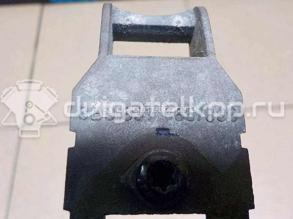 Фото Кронштейн ручки  3B0837886D для audi TT(8N) {forloop.counter}}