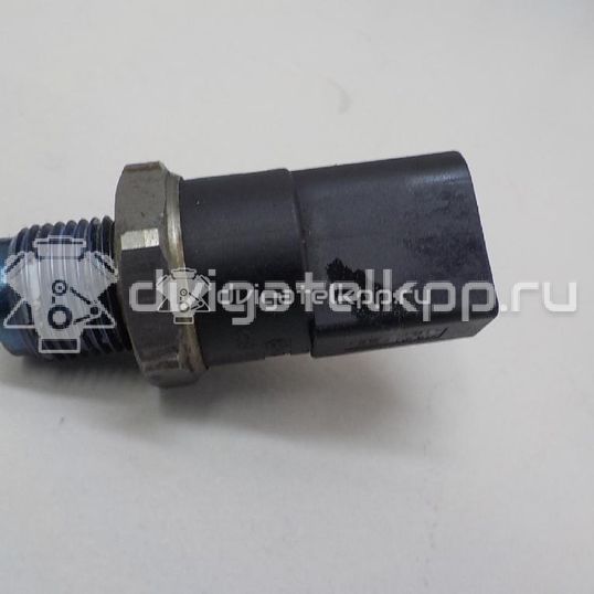 Фото Датчик давления топлива  059130758 для chrysler 300C
