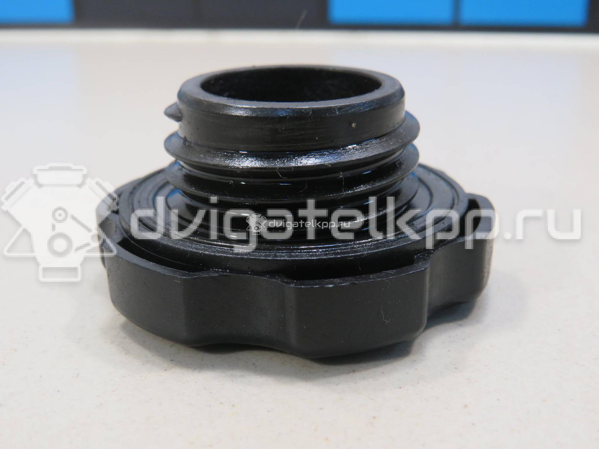 Фото Крышка маслозаливной горловины  0K9A210250A для Kia Sephia Fa / Besta / Clarus / Magentis / Pride {forloop.counter}}