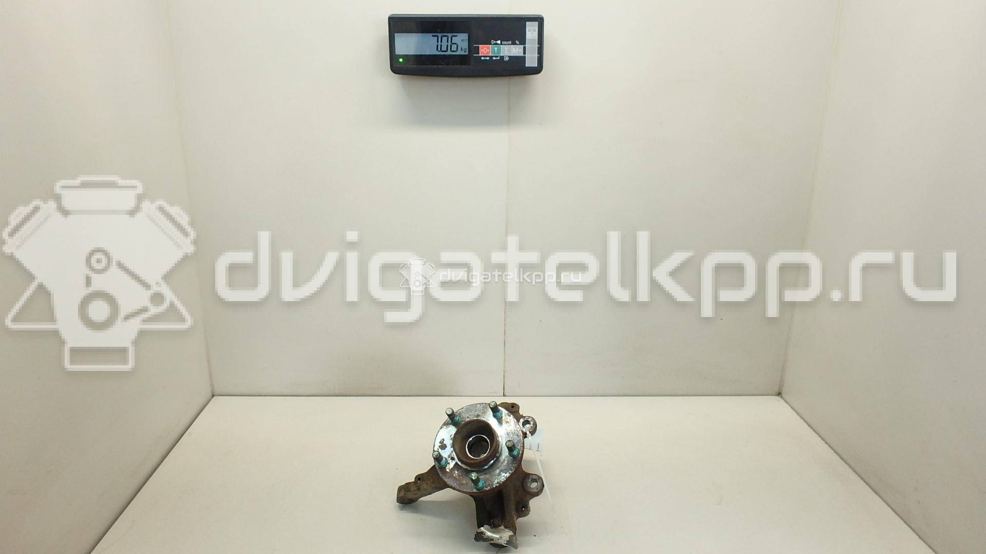 Фото Кулак поворотный передний правый  1420861 для Ford Focus / C-Max {forloop.counter}}