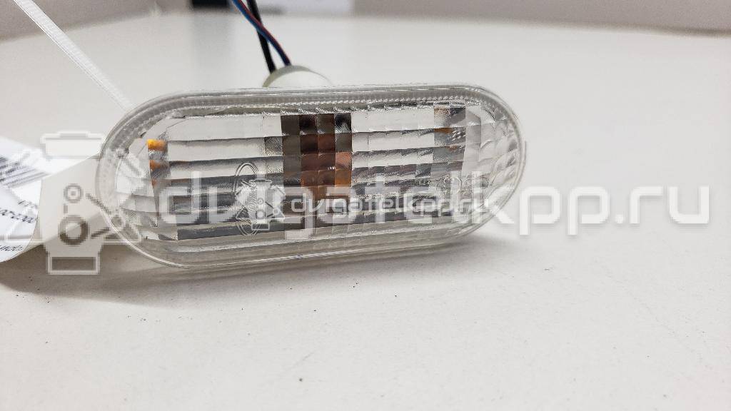 Фото Повторитель на крыло белый  4M5A13K309AA для Ford Fiesta / Focus / C-Max / Fusion Ju {forloop.counter}}