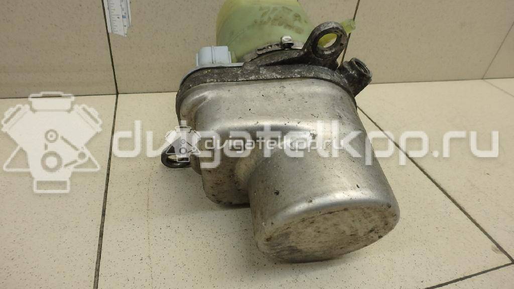 Фото Насос гидроусилителя  1743471 для Ford Fiesta / Focus / Kuga / C-Max {forloop.counter}}