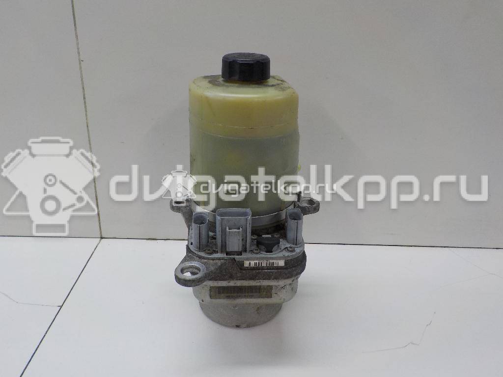 Фото Насос гидроусилителя  1743471 для Ford Fiesta / Focus / Kuga / C-Max {forloop.counter}}